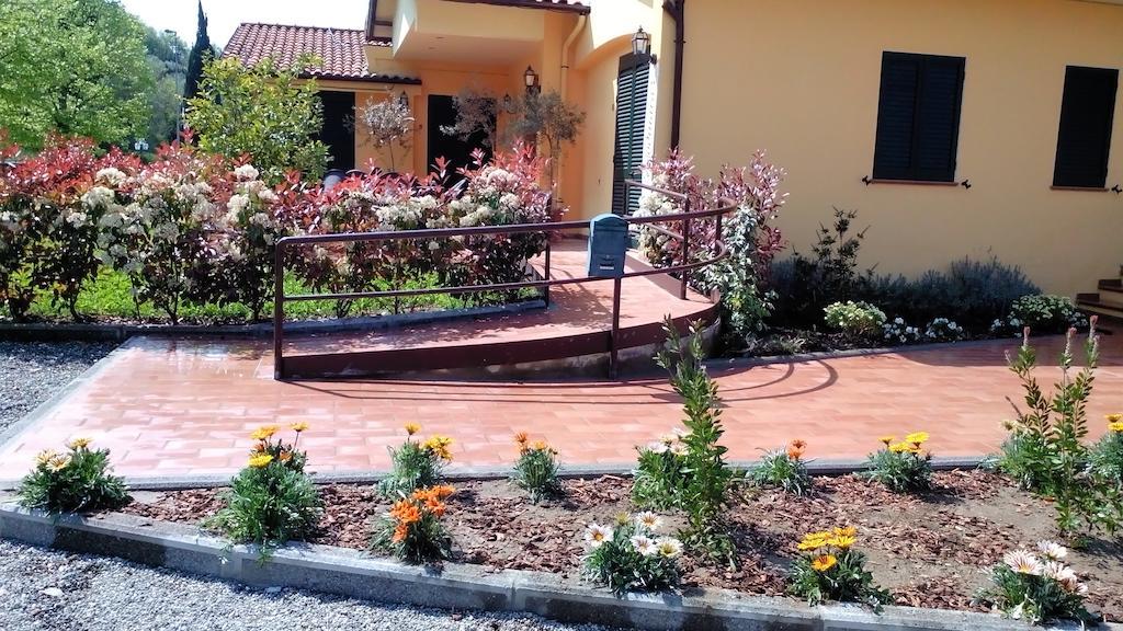 Cecco Di Nara Hotel Massarosa Exterior photo